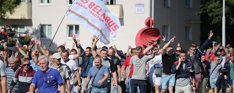 Les manifestations contre le président Loukachenko continuent en Biélorussie. [EPA/Keystone - Tatyana Zenkovich]