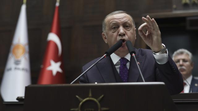 Le président turc Recep Tayyip Erdogan s'adresse devant le Parlement à Ankara, le mercredi 5 février 2020. [Keystone - Burhan Ozbilici]