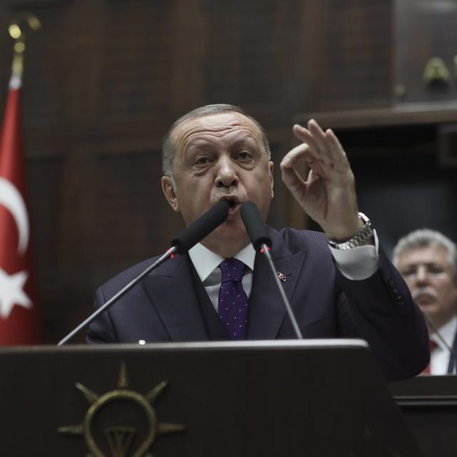 Le président turc Recep Tayyip Erdogan s'adresse devant le Parlement à Ankara, le mercredi 5 février 2020. [Keystone - Burhan Ozbilici]