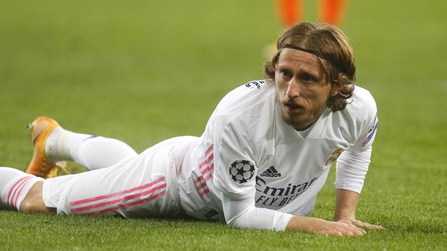 Modric et le Real Madrid ont été mis au tapis par les Ukrainiens du Shakhtar Donetsk. [AP Photo/Efrem Lukatsky]