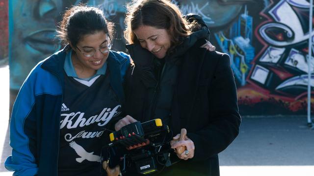 Melha Bedia et Katia Lewkowicz sur le tournage du film "Forte". [DR - Céline Nieszawer / TF1]