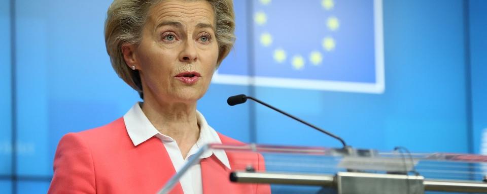 Ursula von der Leyen a effectué une visite officielle au Portugal lundi et mardi. Elle pourrait avoir été contaminée au Covid-19 lors de cette visite. [afp - Dursun Aydemir]