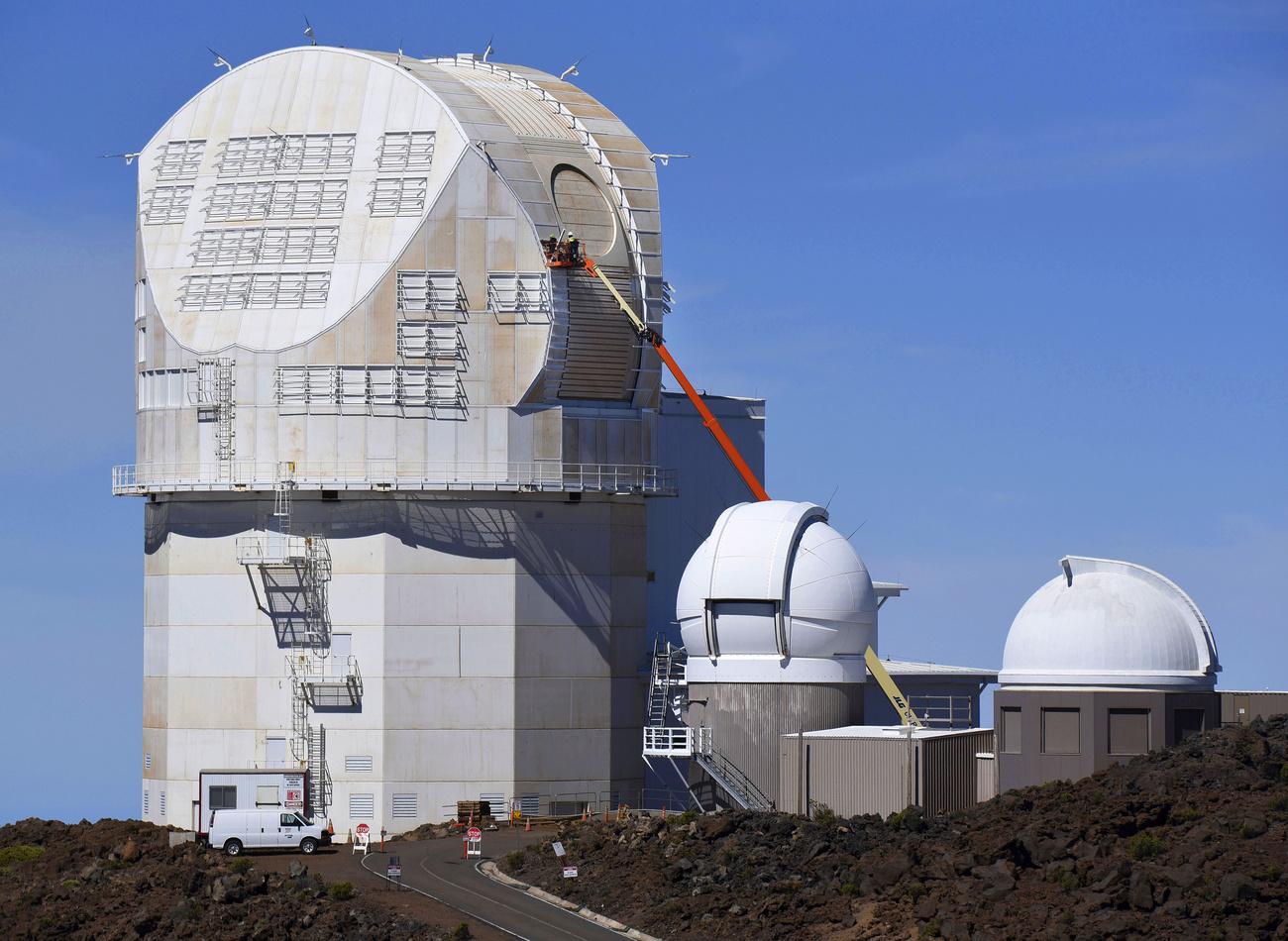 Le nouveau télescope solaire Daniel K. Inouye, sur l'île hawaïenne de Maui. [KEYSTONE - Matthew Thayer/The News via AP]