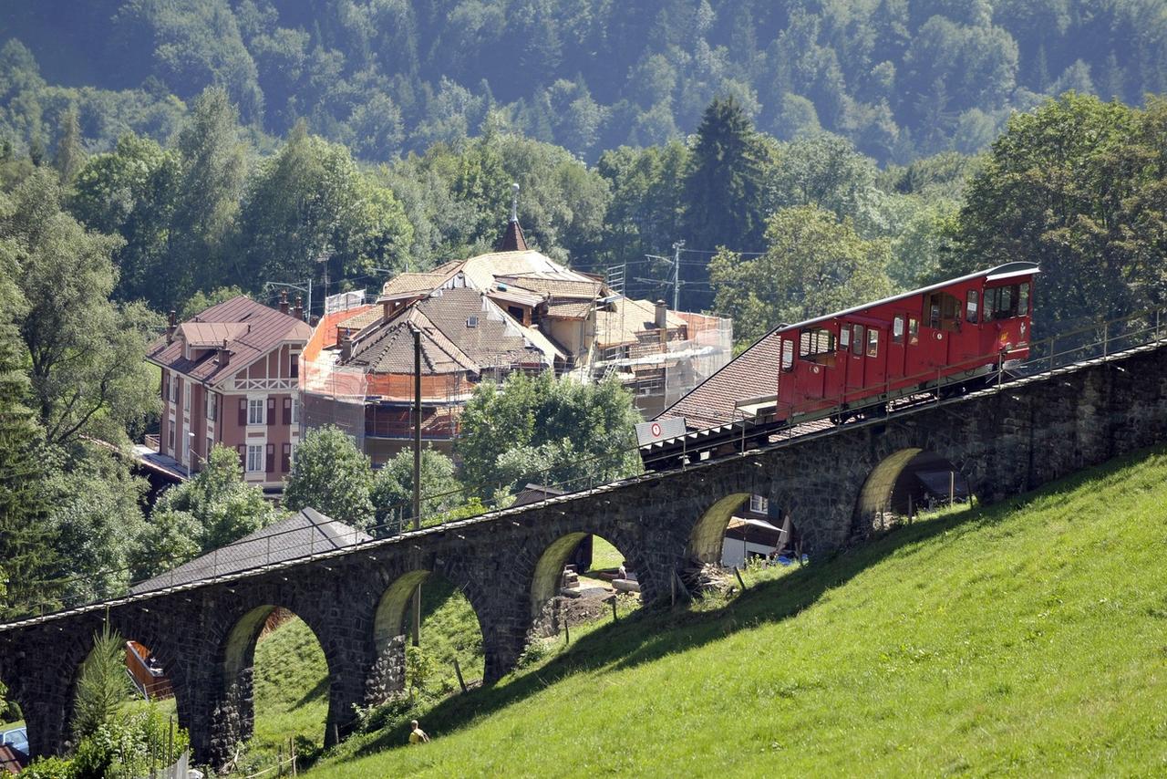 Le funiculaire de Sonloup ne sera pas encore rouvert le 11 mai [Keystone - Martial Trezzini]