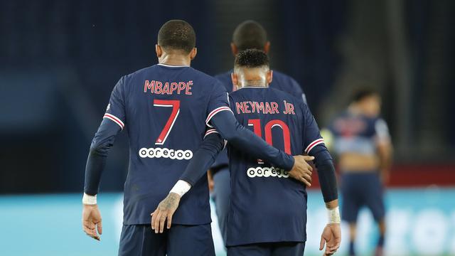 Kylian Mbappé et Neymar ne seront pas du déplacement du PSG à Leipzig mercredi. [Keystone - Francois Mori]