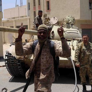 Membres des forces du GNA Tarhouna, près de Tripoli, début juin 2020. [EPA/Keystone - Str]