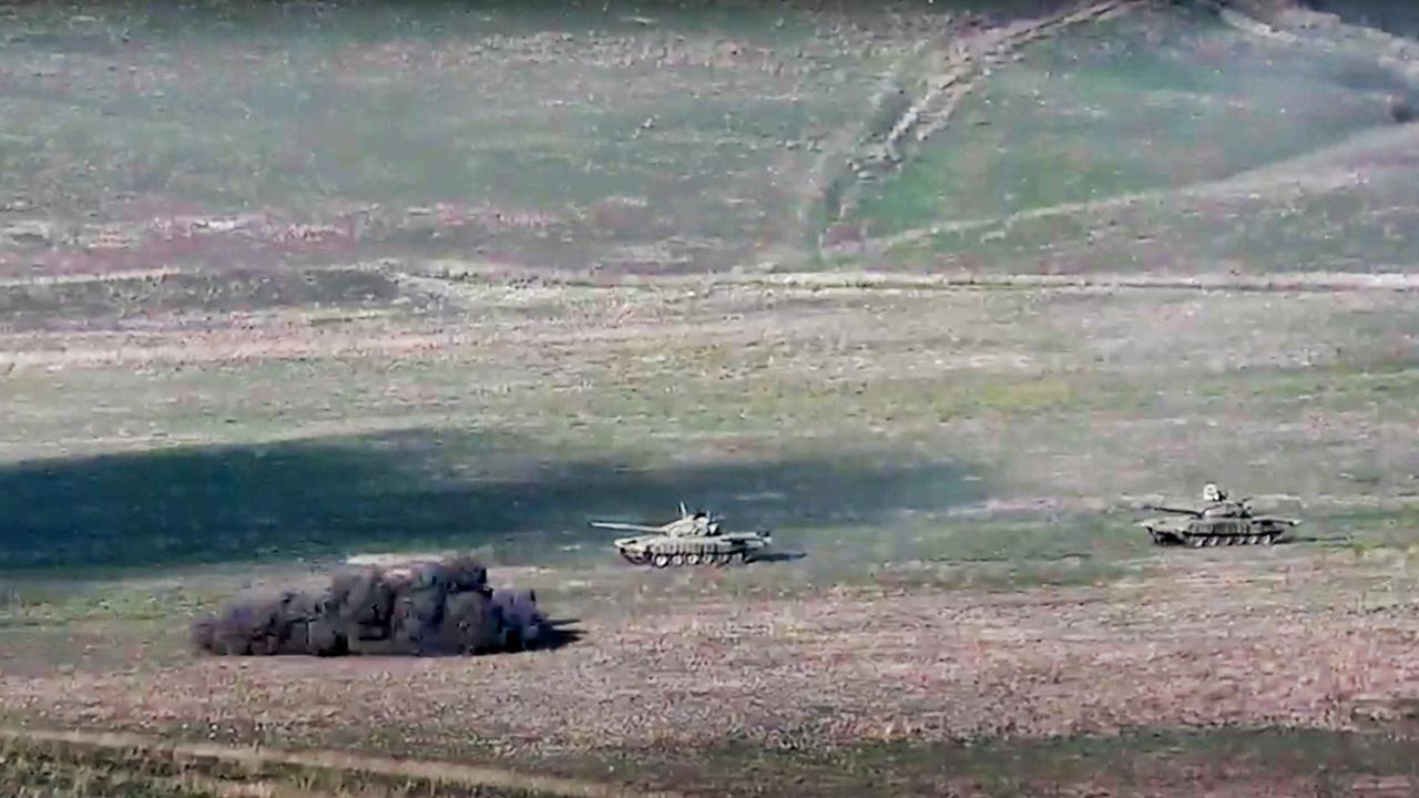 Des images de tanks déployés au Nagorny Karabakh publiées par le ministère arménien de la Défense. [Keystone - Armenian Defense Ministry via AP]