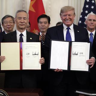 Chine et Etats-Unis signent un accord "historique" pour sortir de l'impasse. [Keystone/AP - Evan Vucci]