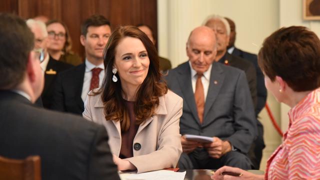 Le 6 novembre dernier, la travailliste Jacinda Ardern, 40 ans, a accepté formellement son investiture pour un second mandat à la tête de la Nouvelle-Zélande. [EPA - Ben McKay]