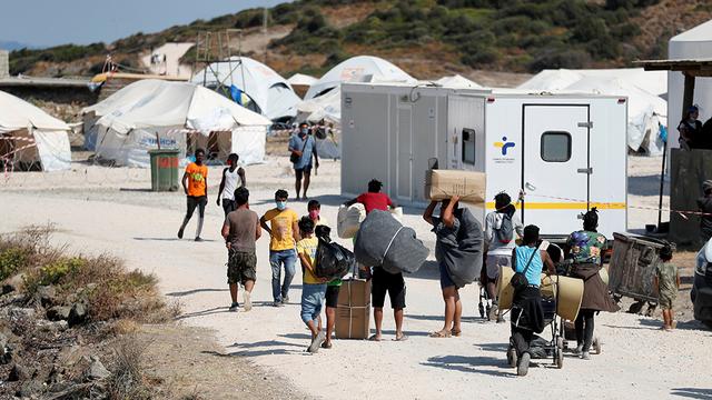 Les incendies dans le camp de migrant de Moria à Lesbos, en Grèce, a accéléré la réforme des accords de Dublin. [Reuters - Yara Nardi]