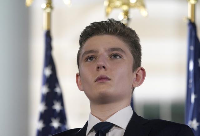 Barron Trump, 14 ans, fils de Melania et Donald Trump, pris en photo le 27 août 2020 à Washington DC. [Keystone/epa - Erin Scott/pool]