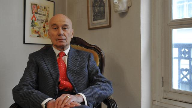 Gabriel Matzneff dans son domicile du Quartier Latin à Paris, janvier 2009. [afp/photo12 - Marc Charuel]