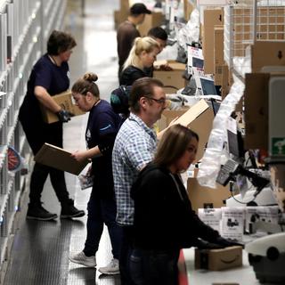 Plus de 300 employés critiquent publiquement Amazon. [Keystone/EPA - Friedemann Vogel]