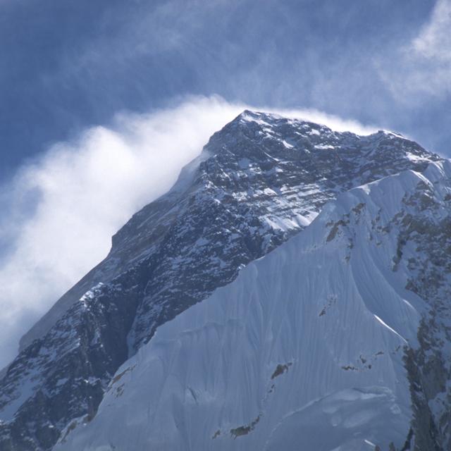 Les conditions climatiques rendent l'ascension de l'Everest très difficile en hiver (ici en mars 2005) [CC BY 2.0 - r hyland]