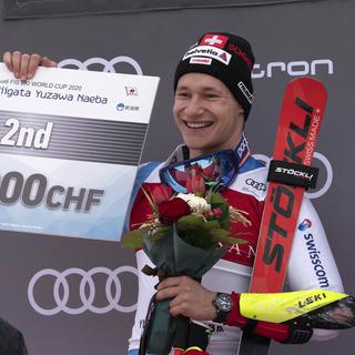 Marco Odermatt décroche la deuxième place au slalom géant de Naeba. [EPA/Keystone - Kimimasa Mayama]