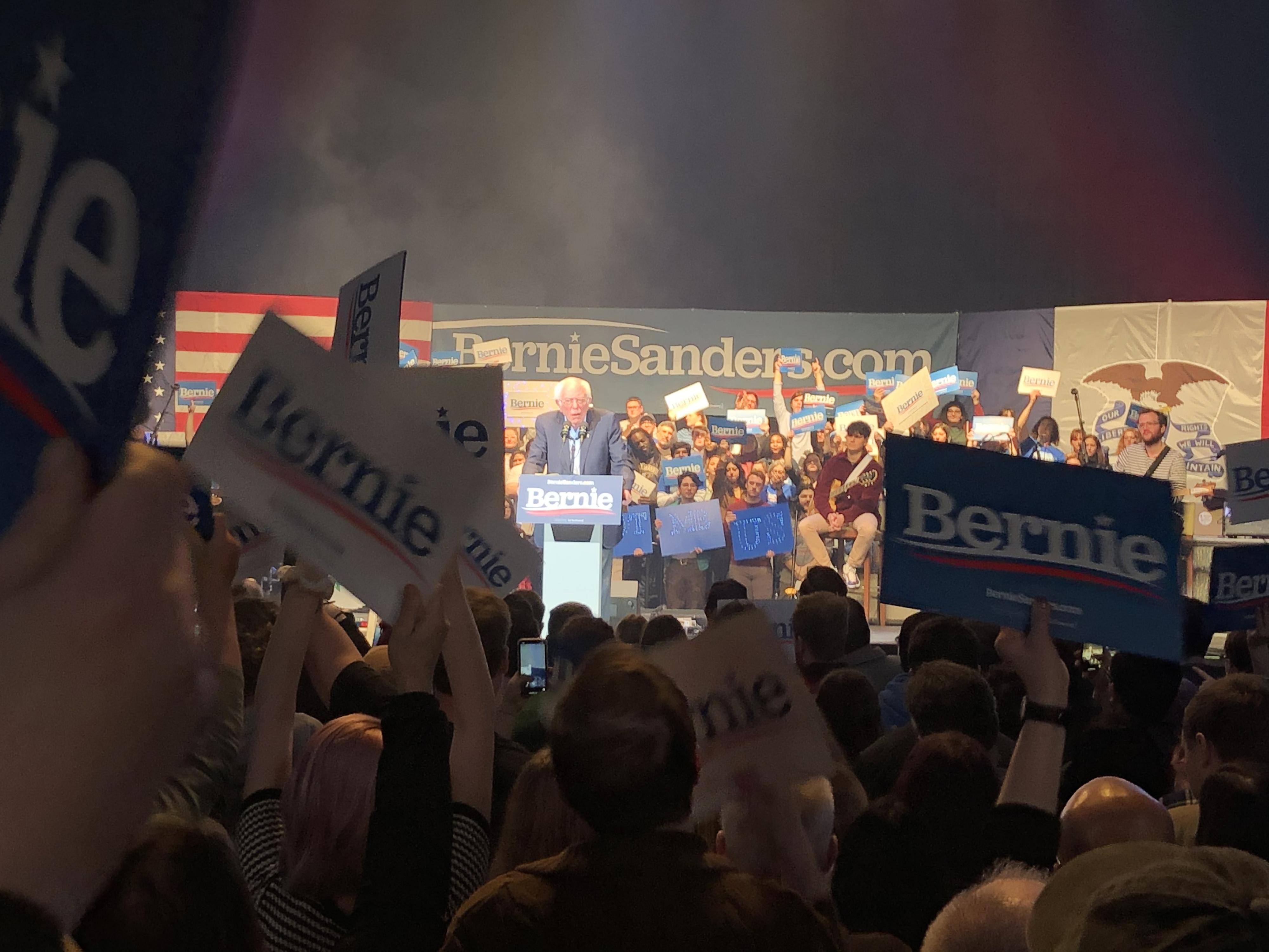 Le candidat démocrate Bernie Sanders attire les foules dans l'Iowa, notamment des jeunes. [RTS - Raphael Grand]