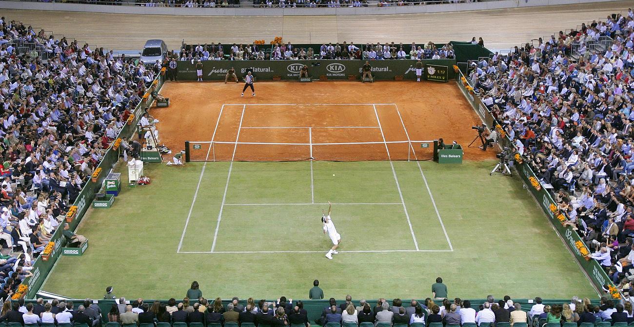 Cette exhibition en 2007 à Majorque voit la victoire de Nadal sur Federer 7-5 4-6 7-6. [KEYSTONE - Manu Fernandez]