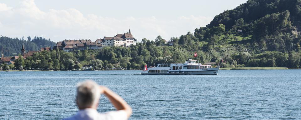 La fréquentation des bateaux du lac de Bienne a baissé de 30% en juillet. [Keystone - Christian Beutler]