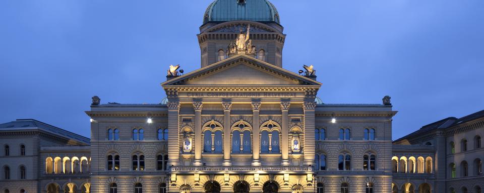 Le Palais fédéral à Berne. [Keystone - Peter Klaunzer]