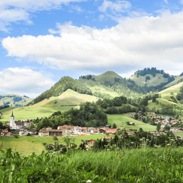 Le village de Charmey dans le canton de Fribourg. [La Gruyère Tourisme.]