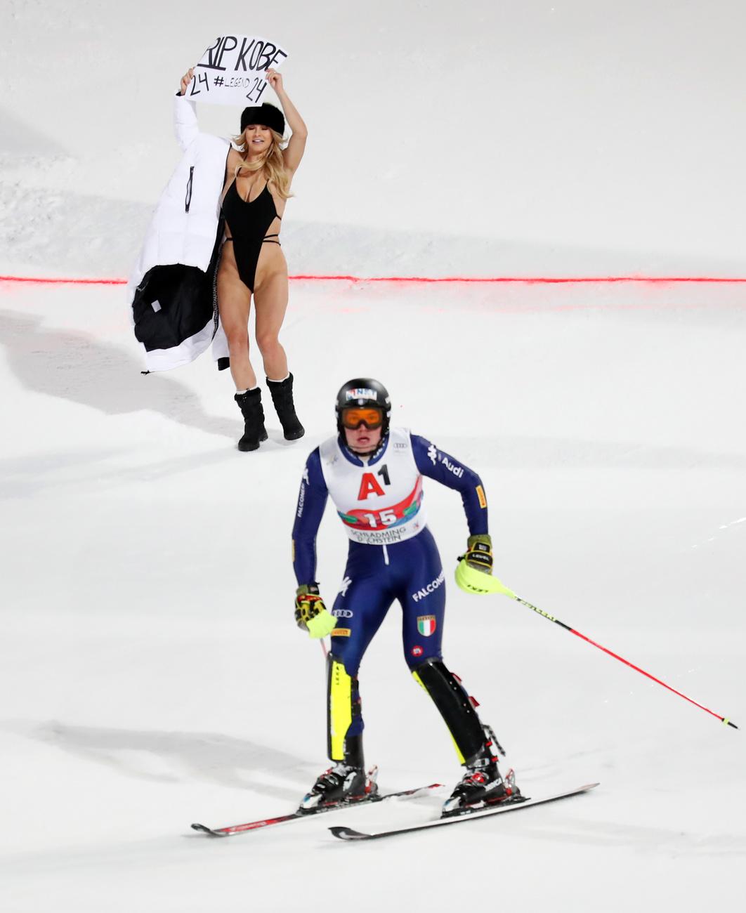 Alex Vinatzer battu par une "strikeuse" à Schladming. [KEYSTONE - Erwin Scheriau]