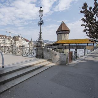 La ville de Lucerne a bloqué l'accès aux quais. [Keystone - Urs Flueeler]