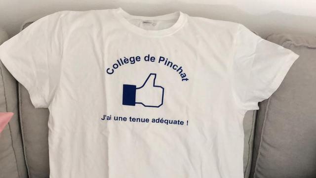 Le t-shirt donné aux élèves portant une tenue jugée "inadaptée" au règlement du cycle de Pinchat. [DR]