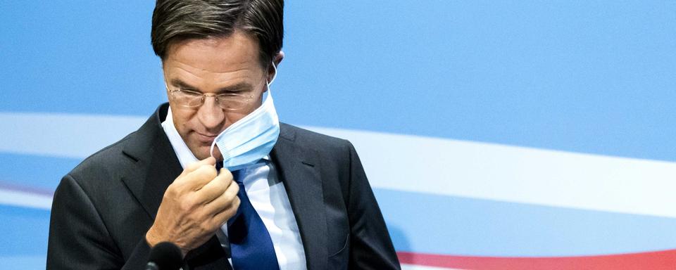 Les Pays-Bas doivent retourner en "confinement partiel", a annoncé le Premier ministre Mark Rutte (image d'illustration, 9.10.2020). [Keystone/epa - Remko de Waal]