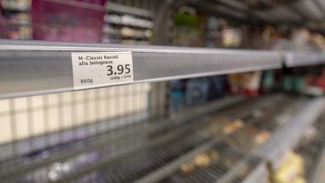 Si certains étals de supermarchés sont vides, ce n'est que momentanément... [Keystone - Urs Füeler]