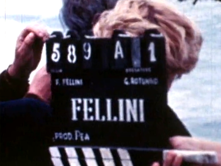 Sur le tournage de Satyricon, aux côtés de Federico Fellini. [RTS]