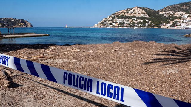 Interdiction d'accès à une plage espagnole de Majorque aux Baléares. [EPA/Keystone - Cati Cladera]