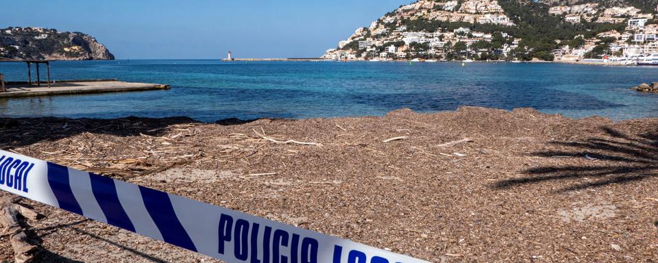 Interdiction d'accès à une plage espagnole de Majorque aux Baléares. [EPA/Keystone - Cati Cladera]