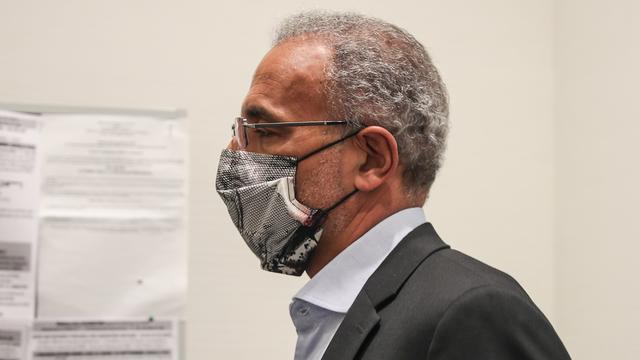 Tariq Ramadan est confronté mercredi à son accusatrice suisse au tribunal judiciaire de Paris. [Keystone - Mohammed Badra]