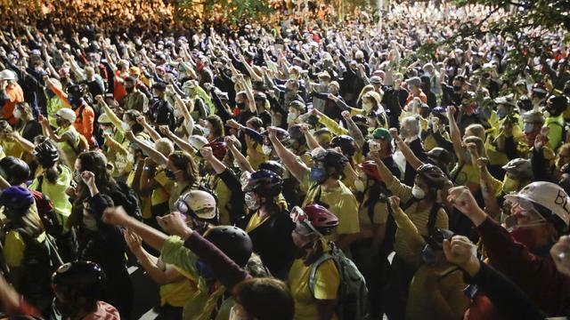 Les manifestations contre le racisme ne faiblissent pas à Portland. [Keystone - AP Photo/Marcio Jose Sanchez]