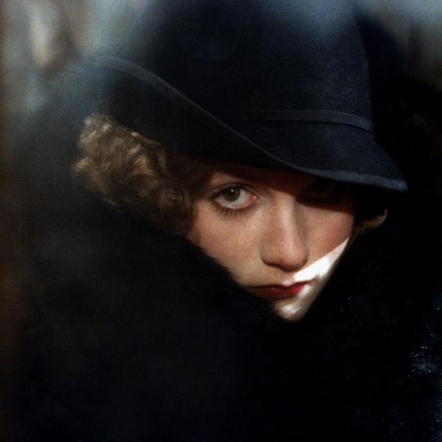 Isabelle Huppert dans "Violette Nozière" (1978) de Claude Chabrol. [AFP - Roger Corbeau / 7e Art / Filmel  / Photo12]