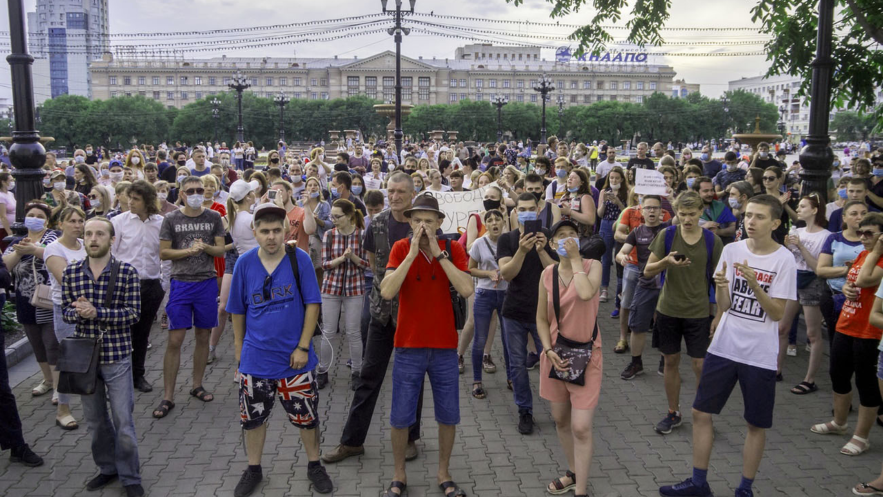 Manif de protestation contre l'arrestation du gouverneur Sergueï Furgal à Khabarovsk, 13.07.2020. [AP/Keystone - Igor Volkov]
