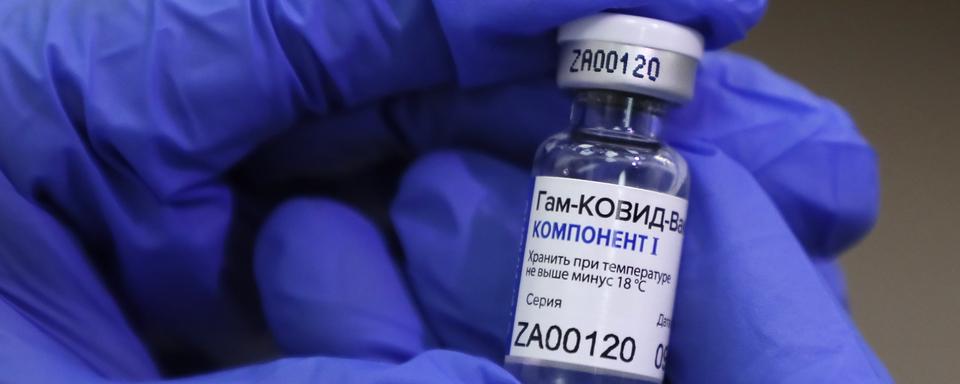 Les Russes frileux à l'idée de se faire vacciner. [Keystone - Maxim Shipenkov]