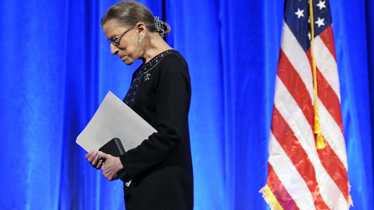 La défunte juge à la Cour suprême américaine Ruth Bader Ginsburg photographiée en 2011 à Washington. [AP Photo/Cliff Owen]