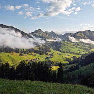 Presque toutes les régions de Suisse comptent aujourdʹhui un parc naturel régional. (Ici le Parc Régional de Gruyère Pays d'En haut). [Schweiz Tourismus BAFU(GruyèrePaysd'Enhaut) - Schweiz Tourismus BAFU(GruyèrePaysd'Enhaut)]