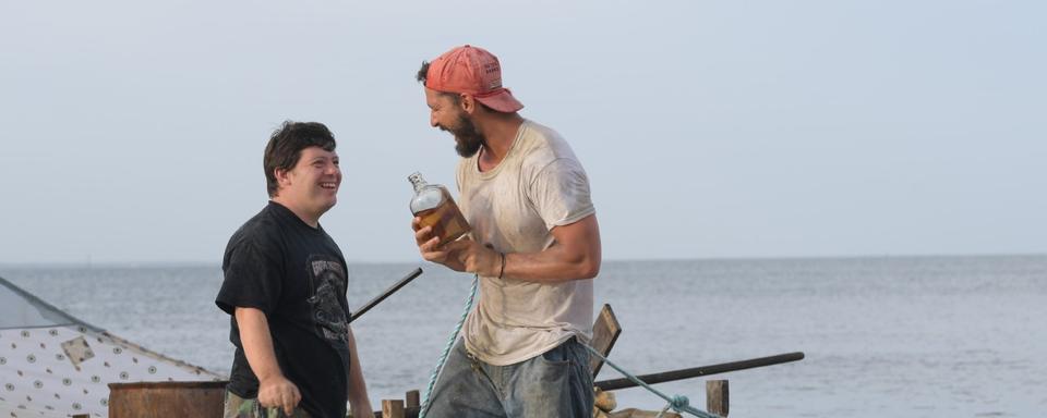 Shia LaBeouf, Zachary Gottsagen dans "The Peanut Butter Falcon". [TOBIS Film GmbH]