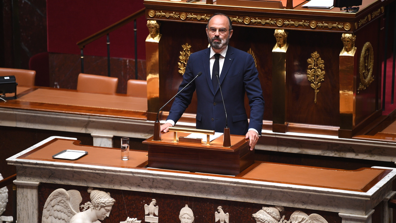 Edouard Philippe à l'Assemblée nationale, à Paris, 28.04.2020. [Pool/EPA/Keystone - David Nivière]