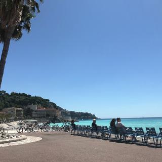 Le sud de la France attend le retour des touristes, notamment à Nice [RTS - Alexandre Habay]