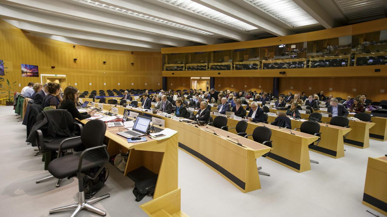 Vue de la salle où siège le Conseil municipal de Genève, ici en novembre 2018. [Keystone - Salvatore Di Nolfi]