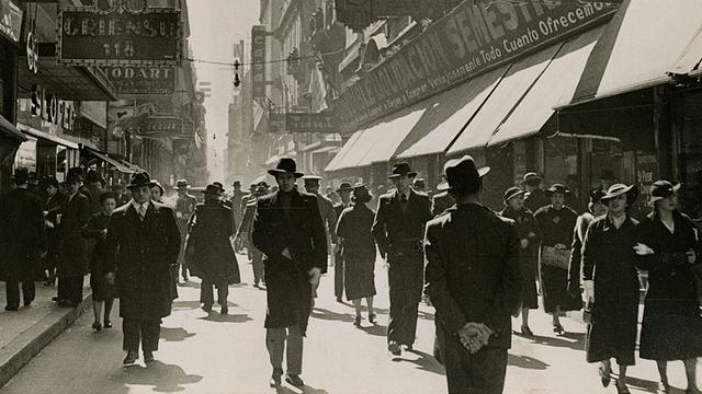 La rue Florida à Buenos Aires en 1936 (image d'illustration). [CC-BY-SA - Horacio Coppola]