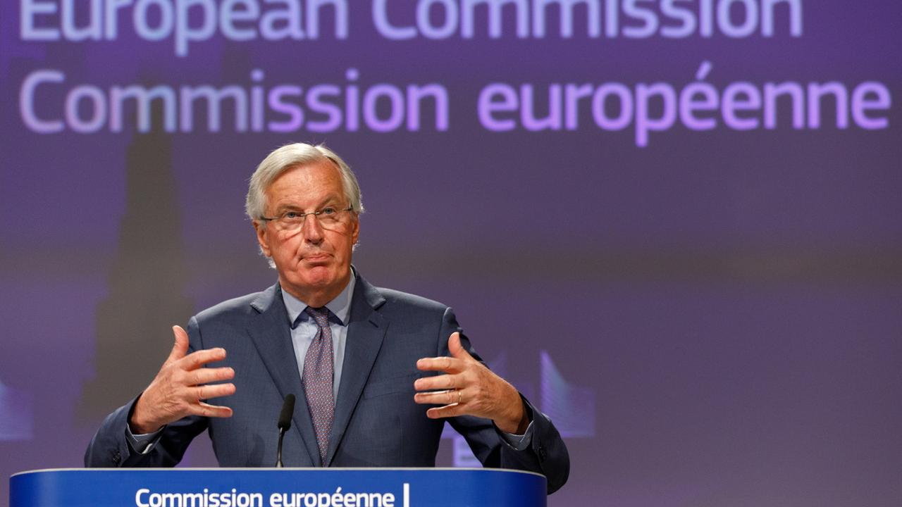 Michel Barnier, négociateur en chef de l'UE en conférence de presse le 24 avril à Bruxelles [KEYSTONE - EPA/OLIVIER MATTHYS / POOL]
