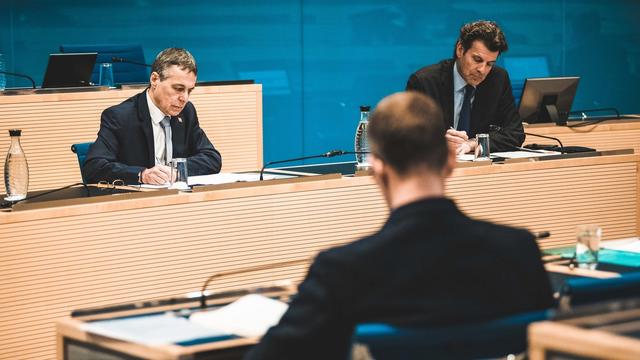 Ignazio Cassis lors de la conférence de presse des autorités tessinoises à Bellinzone, 30.03.2020. [Canton du Tessin/Keystone - Elizabeth La Rosa]