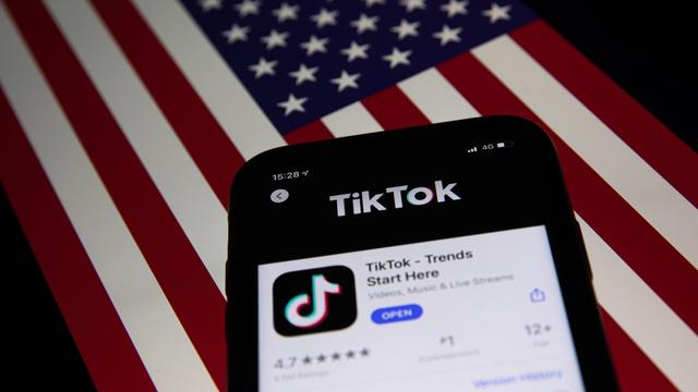 Washington reproche à TikTok de siphonner les données de ses concitoyens au profit du parti communiste chinois. [EPA/Keystone - Roman Pilipey]