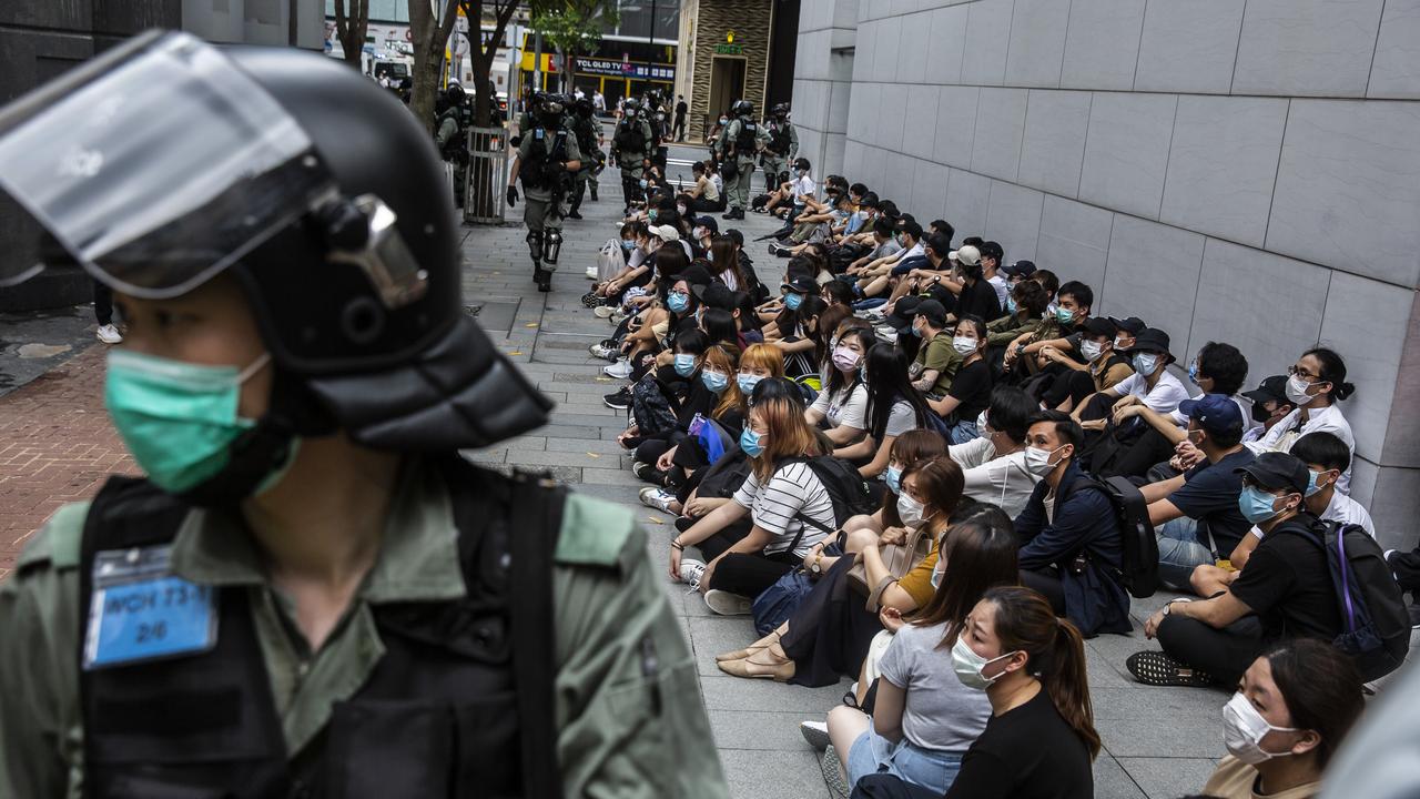 A Hong Kong, la police dissuade les manifestants pro-démocratie [AFP - Isaac Lawrence]