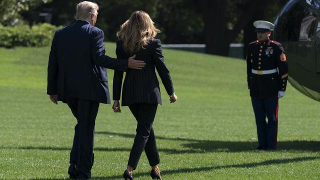 Le président Donald Trump et son épouse Melania, photographiés ici le 29 septembre à la Maison-Blanche. [Keystone - Carolyn Kaster]