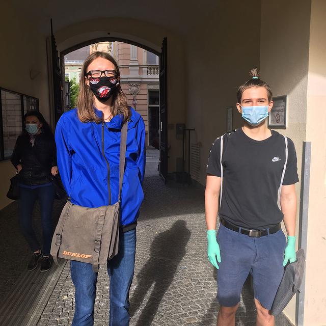 Les élèves doivent venir avec leur propre masque à l'école. [RTS - Xavier Alonso/Anouk Henry]